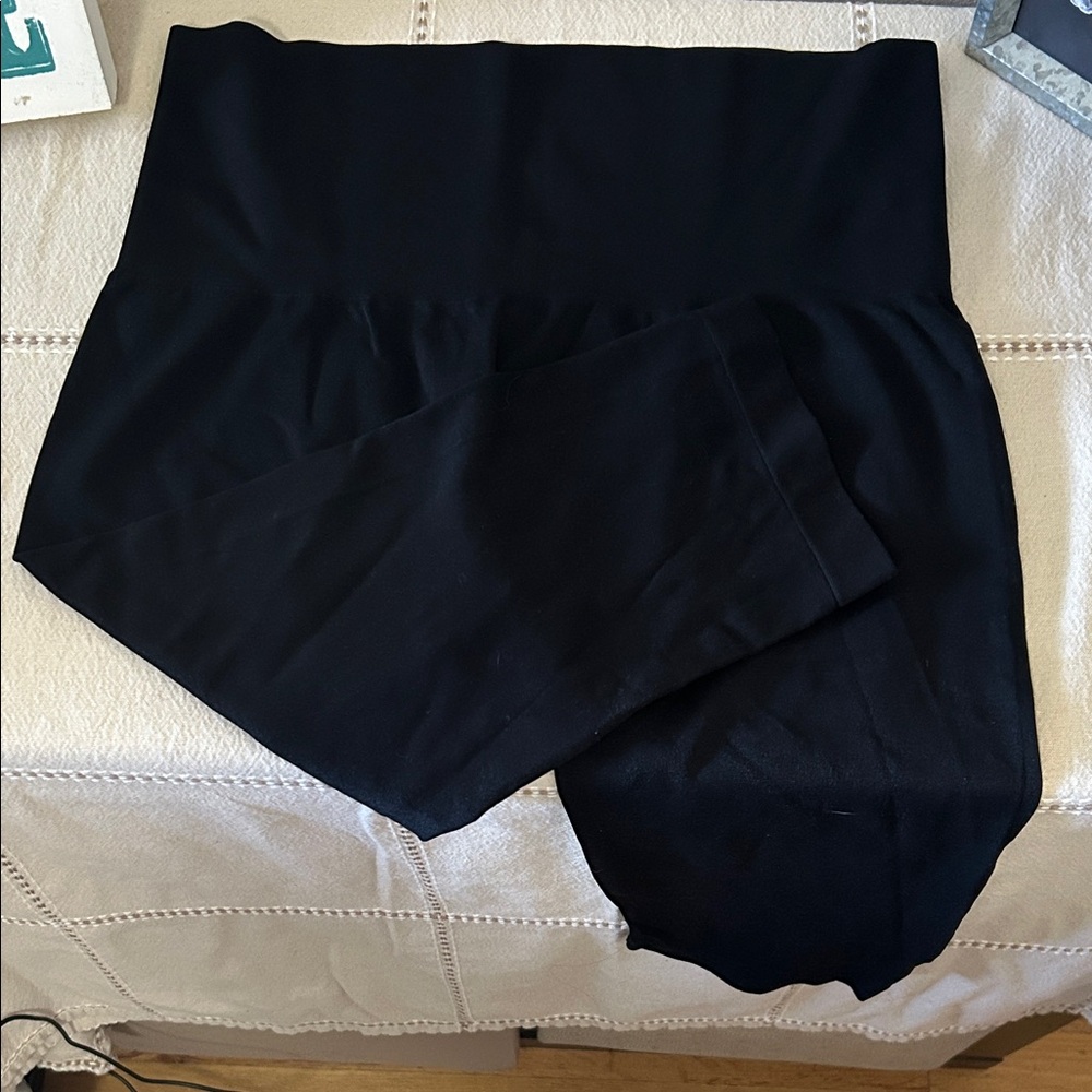 Cato Black Capris